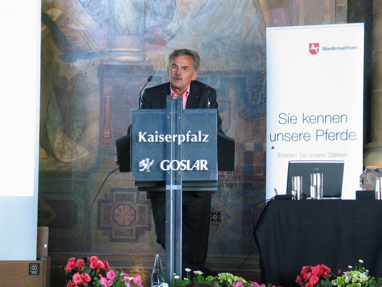 n_24_preisstifter_stoebich2.jpg