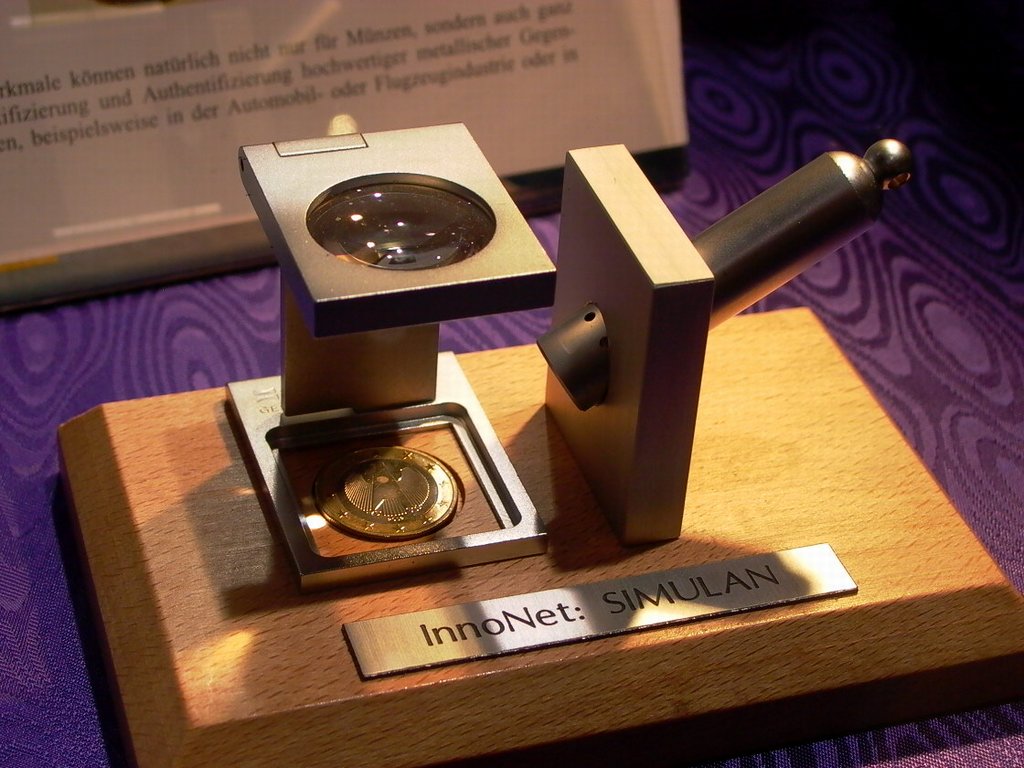 15b_vitrine_llg.jpg